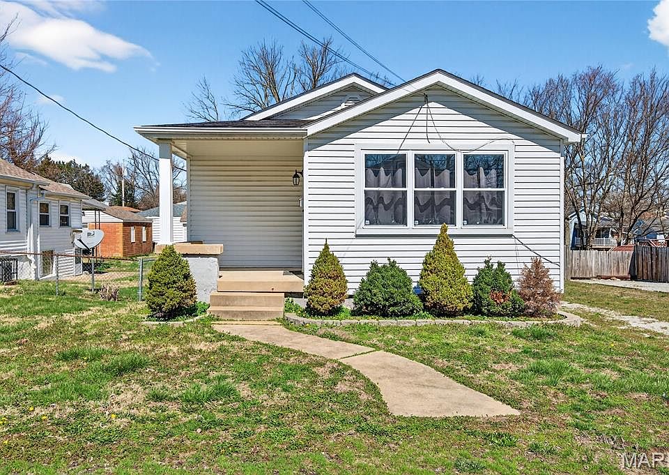 1st image of 327 W Felton Ave