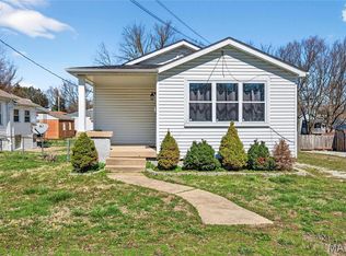 327 W Felton Ave, Saint Louis, MO 63125