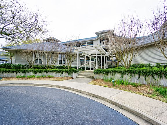 3rd image of L-204 Beach House