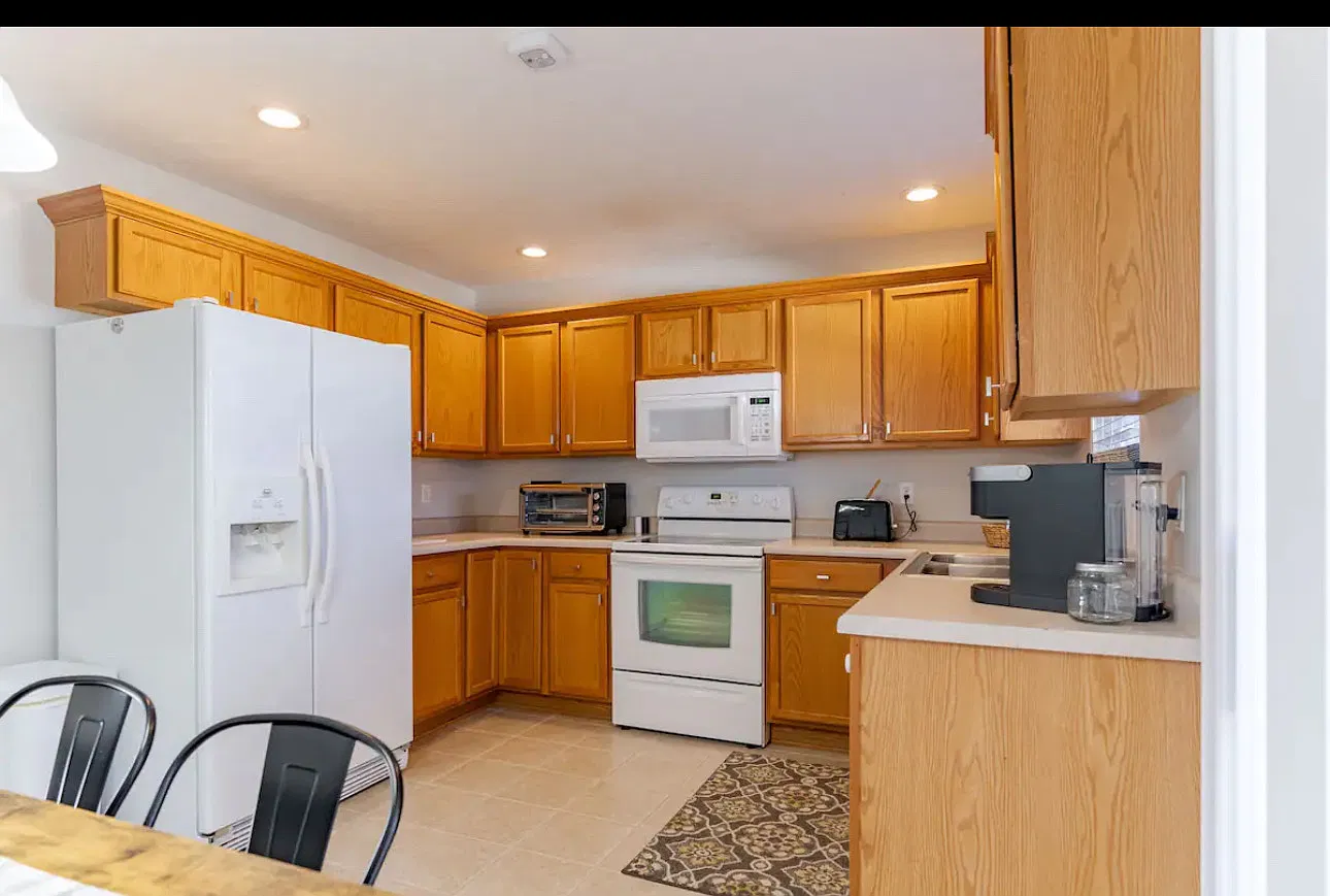 214 Applewood Lane - 1 — Photo 2