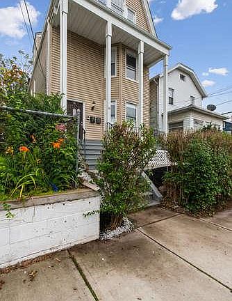 3rd image of 46 High St #1