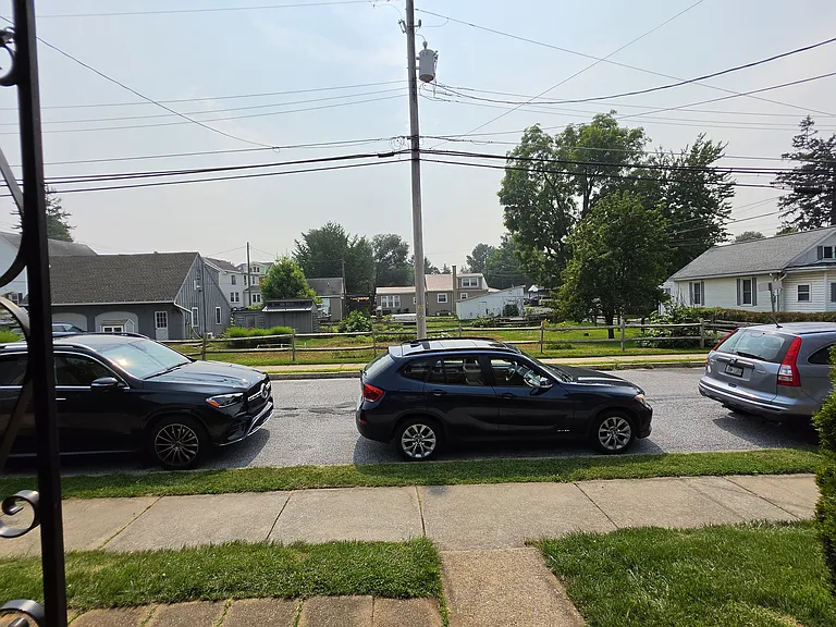 113 S Washington St — Photo 3