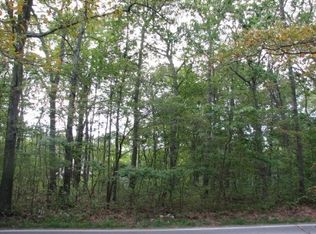 21 Cove Rd N, Southampton, NY 11968