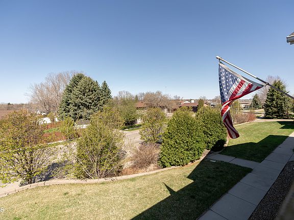 4th image of 1075 E Turnpike Ave