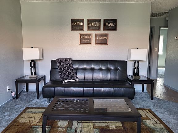 2nd image of 4300 N Lamont St APT 257