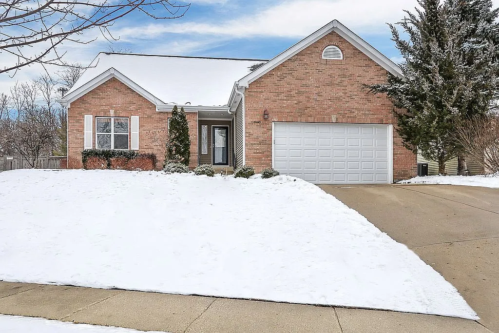 34443 N Sunshine Ln photo 1