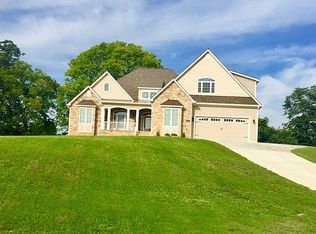 4125 Harbor View Dr, Morristown, TN 37814