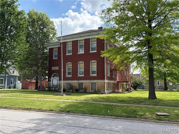 502 Wadsworth St, Collinsville, IL 62234