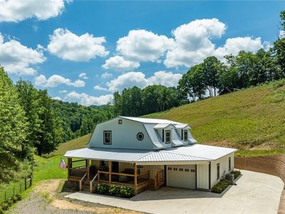 967 Cherry Springs Lane, Trade, TN, 37691