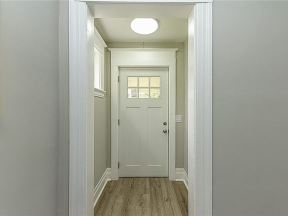 5th image of 1144 North St