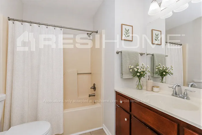 213 Granada Dr — Photo 11