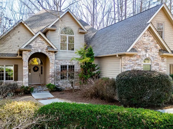 523 Heron Cove Cir, Seneca, SC 29672