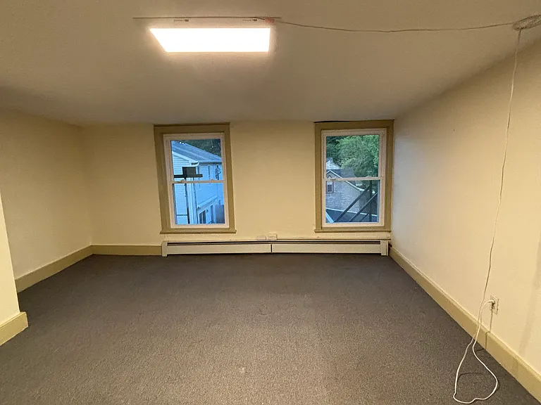 40 N Main St #3 — Photo 3