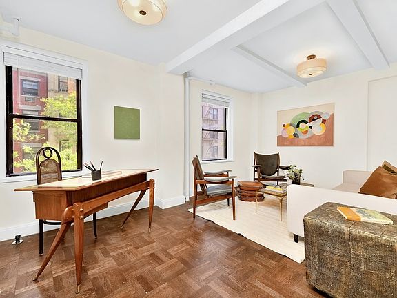 3rd image of 226 E 12th St APT 4A