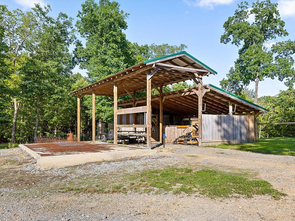 49th image of 203 Lombardi Rd