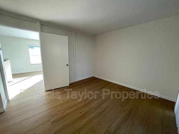 4th image of 424 Plymouth Dr APT 23