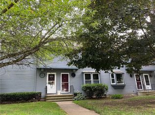 1 Abbott Rd UNIT 203, Ellington, CT 06029