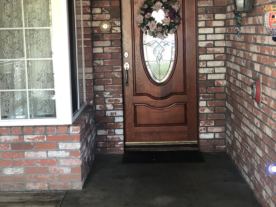 2nd image of 2520 Fallenleaf Dr