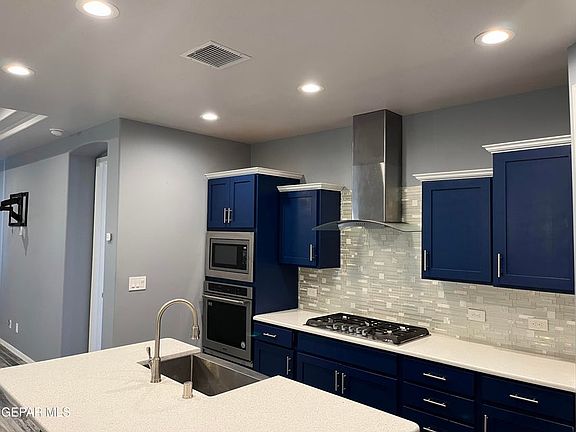 3rd image of 1144 Morton Pl