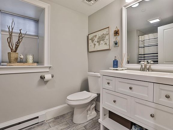5th image of 104 High St Unit F