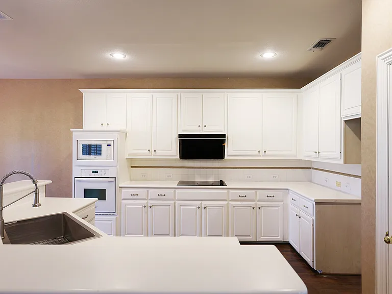 2712 Northview Dr — Photo 8