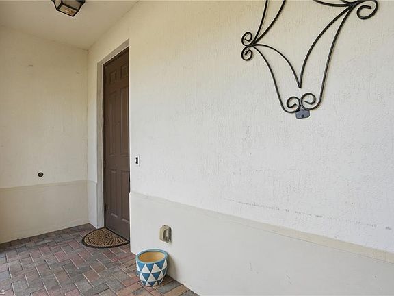 4th image of 5077 Beckton RD