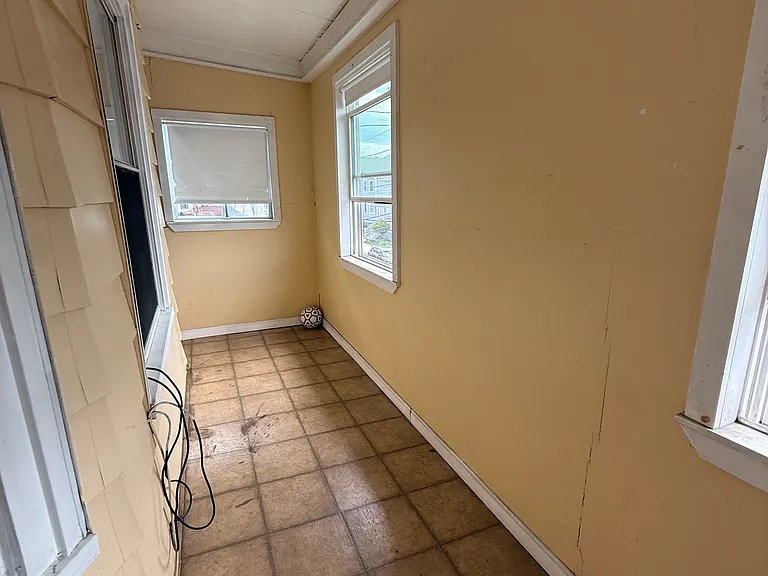 19 Frederick Ave #B — Photo 1
