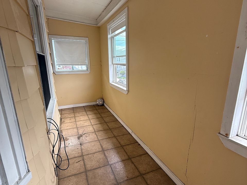 1st image of 19 Frederick Ave #B