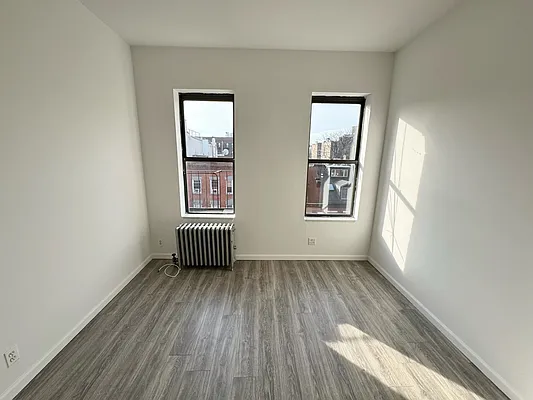 Rented by GreenVill Real Estate LLC | media 4