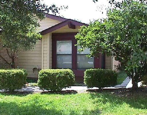 2nd image of 6438 CLUB OAKS