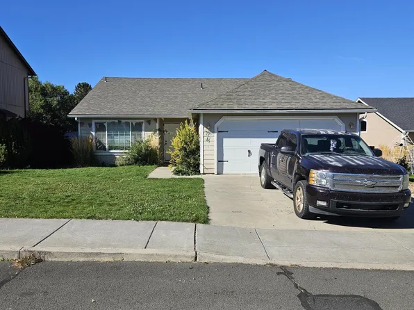 440 NE Hillcrest St, Madras, OR 97741