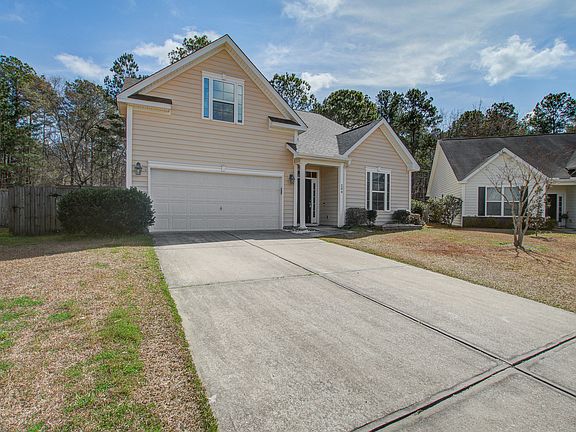 4th image of 204 Palmetto Village Cir