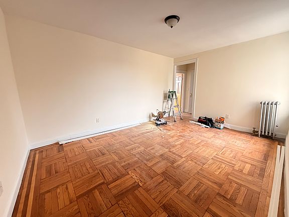 3rd image of 1649 Edison Ave APT 5E
