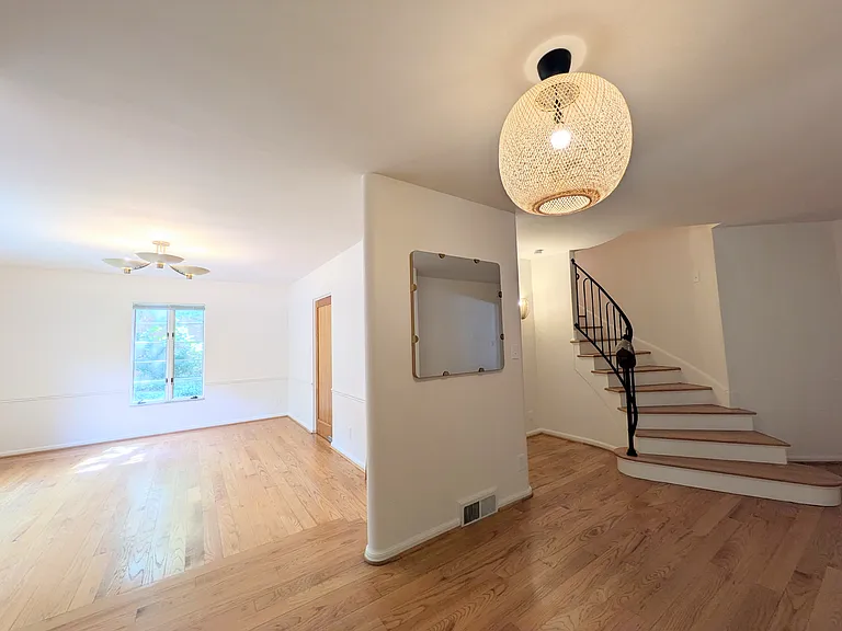 First floor entryway
