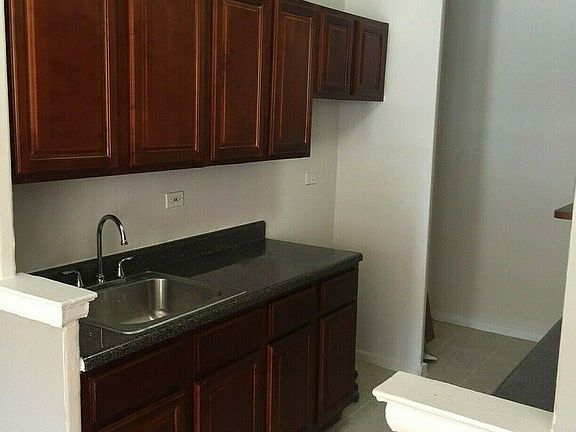 3rd image of 590 Flatbush Ave APT 2R