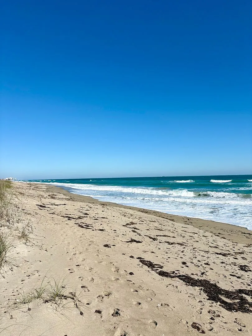 2571 NE Ocean Blvd — Photo 4