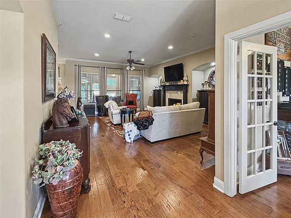 4th image of 317 Billo Ct