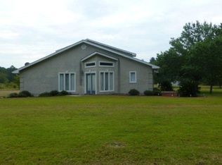 905 Herndon Rd, Baxley, GA 31513