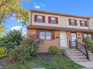 1006 N York Rd #1, Willow Grove, PA 19090