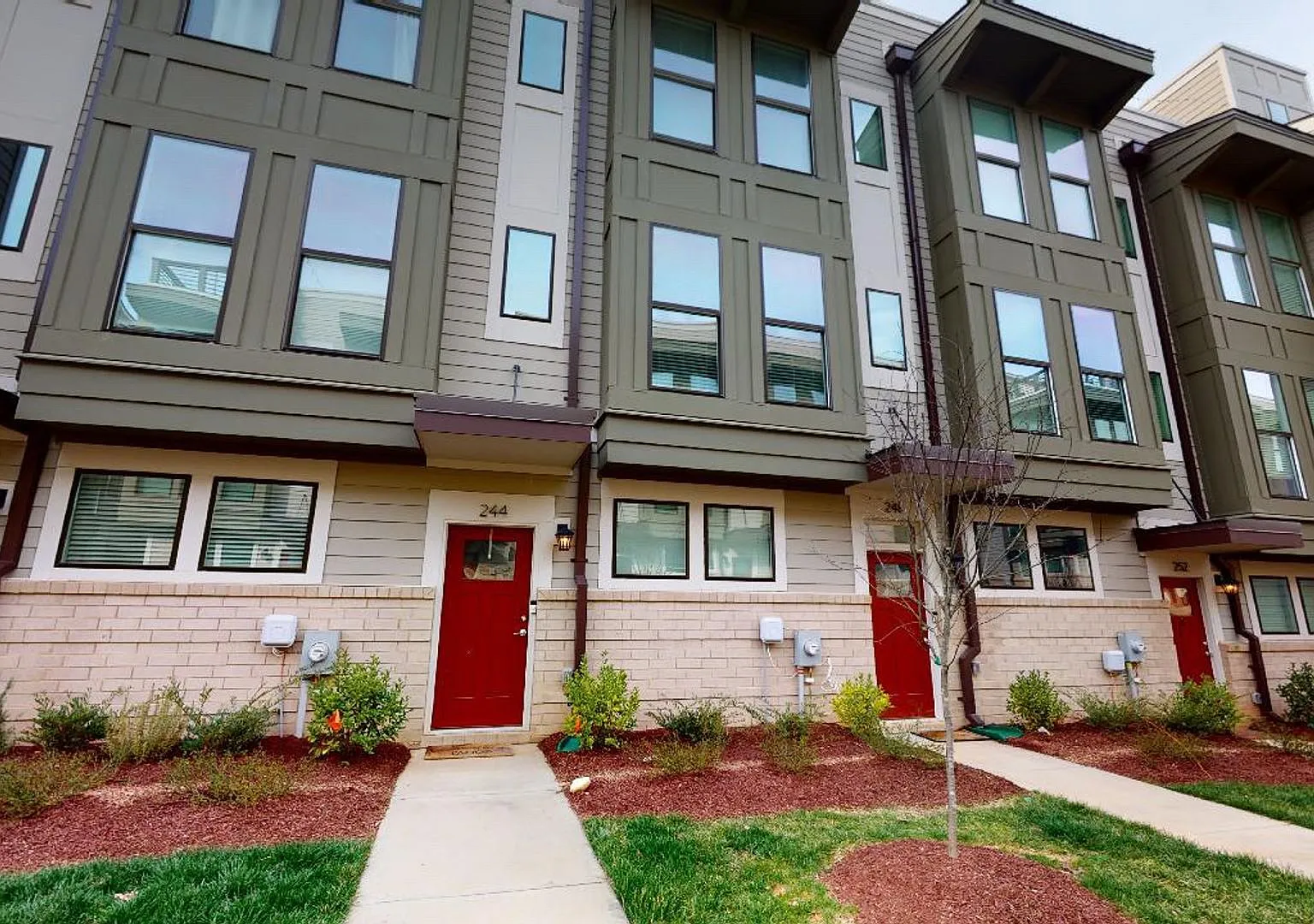 244 Uptown West Dr — Photo 1