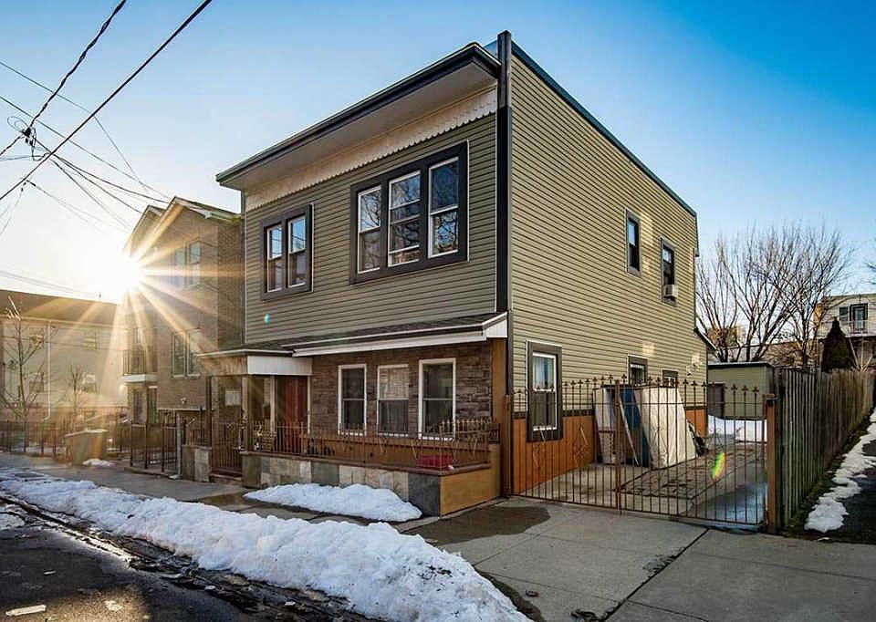 1st image of 207 Halladay St