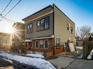 207 Halladay St, Jersey City, NJ 07304