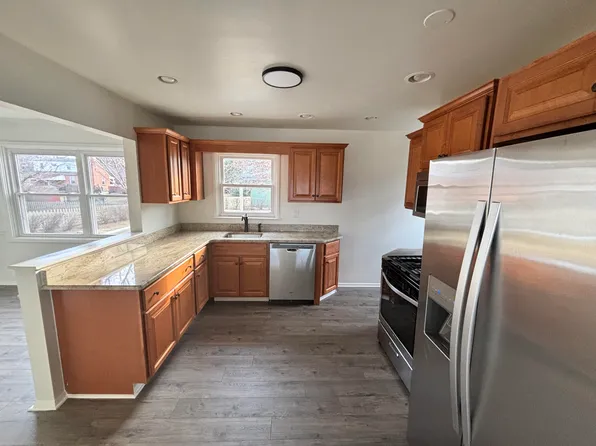 321 Maywood Rd, York, PA 17402