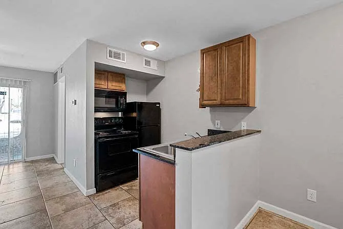 Sage Creek Apartments — Photo 34