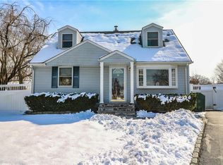 22 Jones Pl, Edison, NJ 08817