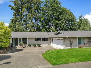 18522 NE 20th Pl, Redmond, WA 98052