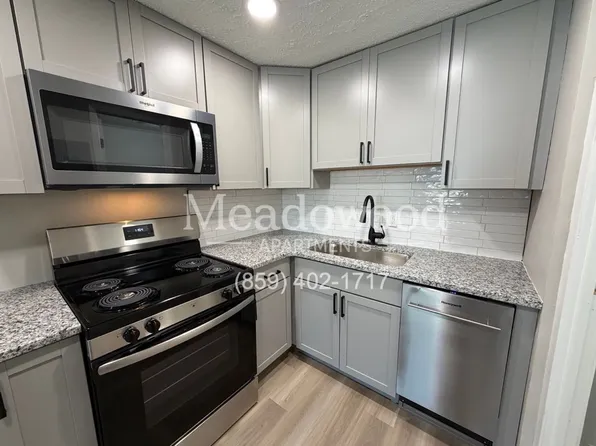 Meadowood Apartments