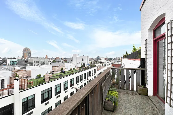 Sold by Corcoran | media 14