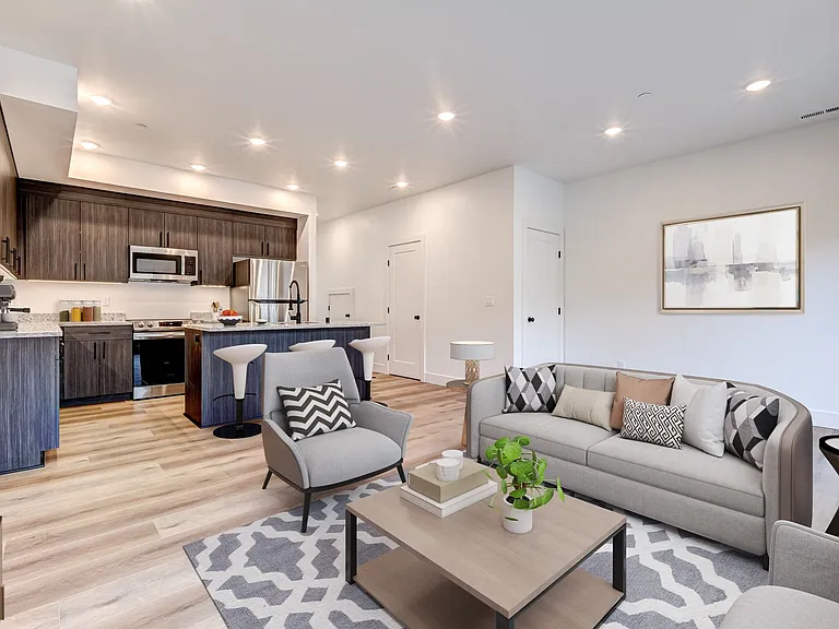 Vintage Park Townhomes — Photo 38