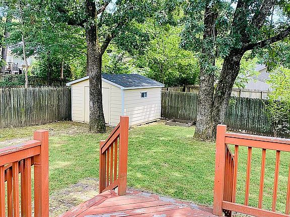 4th image of 13615 Woodbrook Dr